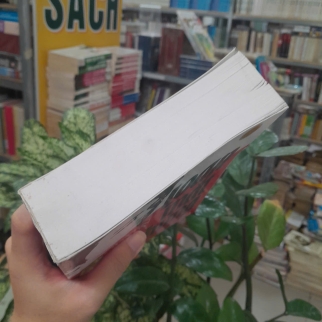 LOAN MẮT NHUNG - NGUYỄN THỤY LONG