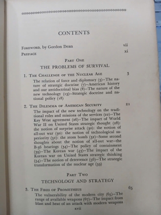 NUCLEAR WEAPONS AND FOREIGN POLICY - HENRY A. KISSINGER