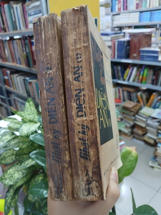 NHẬT KÝ DIÊN AN - ĐẶC KHU Ở TRUNG QUỐC 1942 - 1945 (TRỌN BỘ) - P. P. VLA - ĐI - MI - RỐP