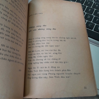 ĐỀN HÙNG (TẬP THƠ, CÂU ĐỐI)