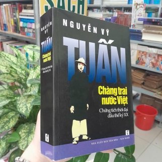 TUẤN, CHÀNG TRAI NƯỚC VIỆT - NGUYỄN VỸ