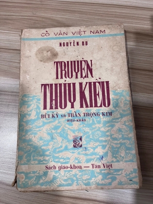 TRUYỆN THÚY KIỀU - BÙI KỶ VÀ TRẦN TRỌNG KIM