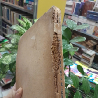LÊ TRIỀU LỊCH KHOA TIẾN SĨ ĐỀ DANH BI KỶ 
