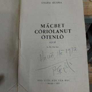 MĂCBET, CÔRIÔLANUT VÀ ÔTENLÔ KỊCH - U.SÊCXPIA