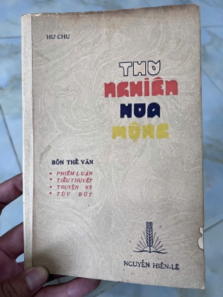 THƠ NGHIÊN HOA MỘNG - HƯ CHU
