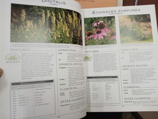 THE COMPLETE GARDEN FLOWER BOOK (TOÀN TẬP VỀ CÂY CẢNH) (BÌA CỨNG)