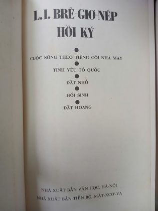 HỒI KÝ L. I. BRÊ - GIƠ - NÉP (BÌA CỨNG)