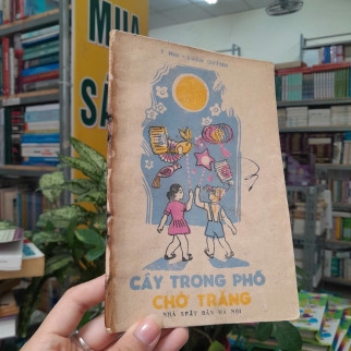 CÂY TRONG PHỐ, CHỜ TRĂNG - Ý NHI, XUÂN QUỲNH