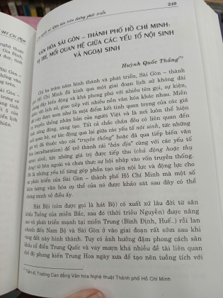 SÀI GÒN THÀNH PHỐ HỒ CHÍ MINH CON NGƯỜI VÀ VĂN HÓA TRÊN ĐƯỜNG PHÁT TRIỂN (BÌA CỨNG)  - PHAN XUÂN BIÊN 