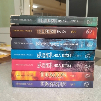 COMBO 7 CUỐN TIỂU THUYẾT TRONG SERIES CẬU BÉ CƯỠI RỒNG CỦA CHRISRTOPHER PAOLINI