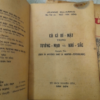 CÓ GÌ BÍ MẬT TRONG TƯỚNG MẠO VÀ KHÍ SẮC - JEANNE DUJARRIC ( NGŨ VĂN BẰNG DỊCH)
