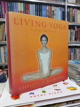 LIVING YOGA - CHRISTY TURLINGTON
