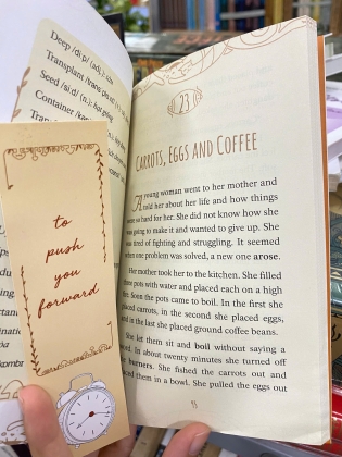 LITTLE STORIES - STACEY RICHES, CLAIRE LUONG