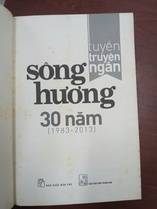 TUYỂN TRUYỆN NGẮN SÔNG HƯƠNG 30 NĂM (1983 - 2013) 