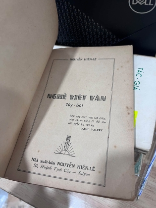 NGHỀ VIẾT VĂN