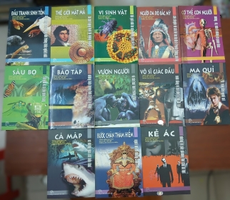 13 CUỐN THUỘC SERIES TRONG CUỐN SÁCH NÀY CÓ CẢ MỘT THẾ GIỚI NHỮNG CÂU CHUYỆN LẠ LÙNG - TRỊNH HUY TRIỀU BIÊN SOẠN 