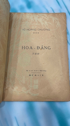 HOA ĐĂNG - VŨ HOÀNG CHƯƠNG (CÓ CHỮ KÝ TÁC GIẢ)