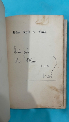 ĐÊM NGỦ Ở TỈNH - HOÀNG NGỌC BIÊN (CÓ CHỮ KÝ TÁC GIẢ)