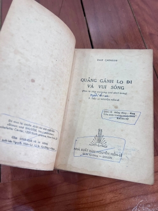 QUẲNG GÁNH LO ĐI VÀ VUI SỐNG - NGUYỄN HIẾN LÊ 