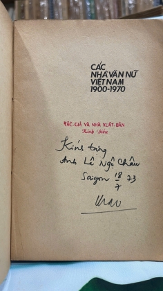 CÁC NHÀ VĂN NỮ VIỆT NAM 1900 - 1970 - UYÊN THAO (BẢN CÓ CHỮ KÝ TÁC GIẢ)