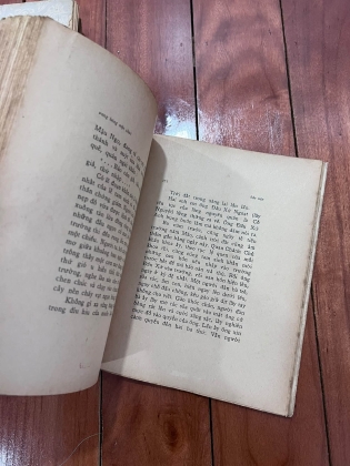 VANG BÓNG MỘT THỜI - NGUYỄN TUÂN 