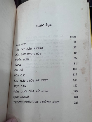 BAO GIỜ - TẠ TỴ (ẤN BẢN ĐẶC BIỆT CÓ CHỮ KÝ TÁC GIẢ)