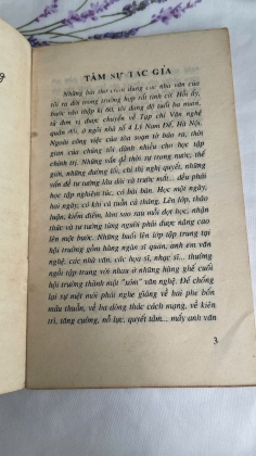 CHÂN DUNG NHÀ VĂN - XUÂN SÁCH