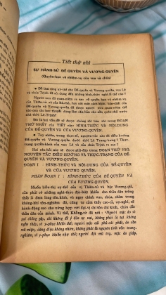 CHẾ ĐỘ CHÍNH TRỊ VIỆT NAM THẾ KỶ XVII VÀ XVIII - LÊ KIM NGÂN