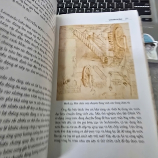 LEONARDO DA VINCI - WALTER ISAACSON (NGUYỄN THỊ PHƯƠNG LAN DỊCH)