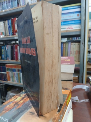 ĐẰNG SAU NHỮNG BÓNG ĐEN - ROBERT M. GATES