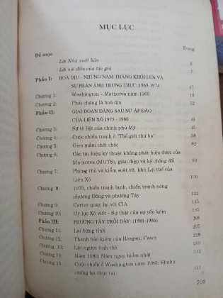 ĐẰNG SAU NHỮNG BÓNG ĐEN - ROBERT M. GATES