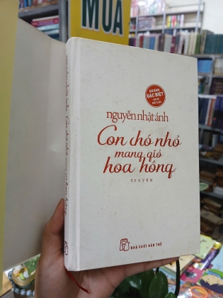 CON CHÓ NHỎ MANG GIỎ HOA HỒNG - NGUYỄN NHẬT ÁNH (BẢN ĐẶC BIỆT)