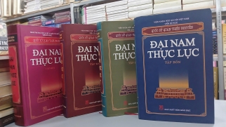 ĐẠI NAM THỰC LỤC (9 TẬP BÌA CỨNG)