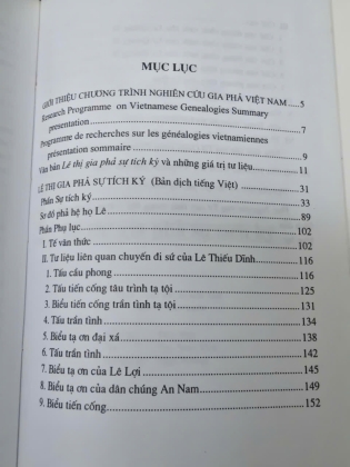 LÊ THỊ GIA PHẢ SỰ TÍCH KÝ (BÌA CỨNG) - NGUYỄN VĂN NGUYÊN